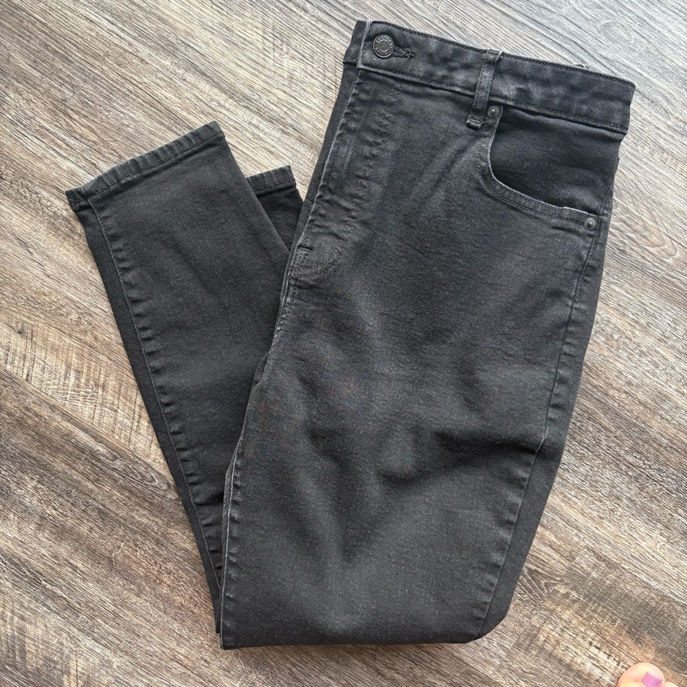 Everlane High Rise Curvy Skinny Jeans, black denim, size 33 crop